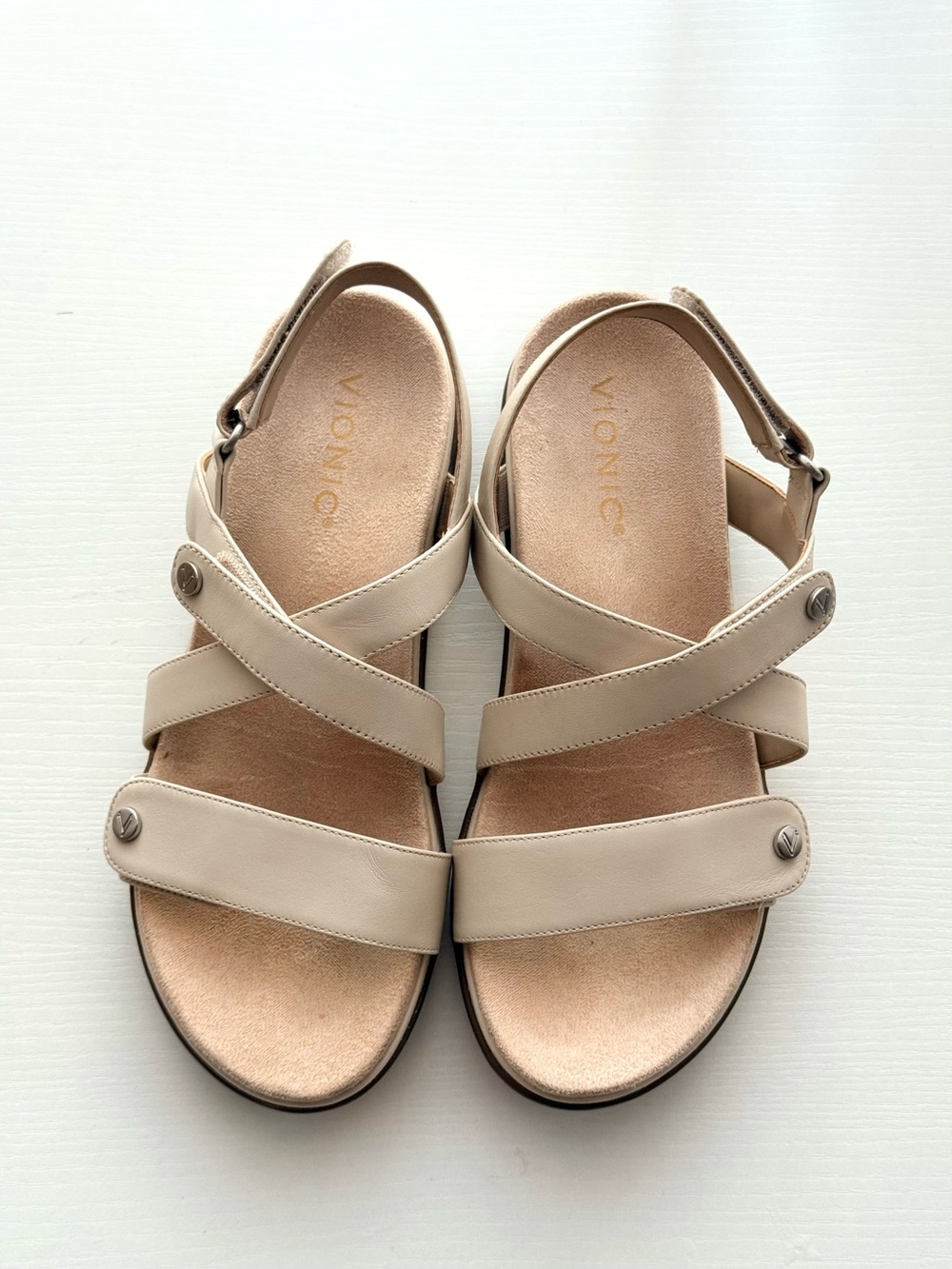 Vionic Cypress Parchment Leather Crisscross Strappy Sandals - Size 6.5